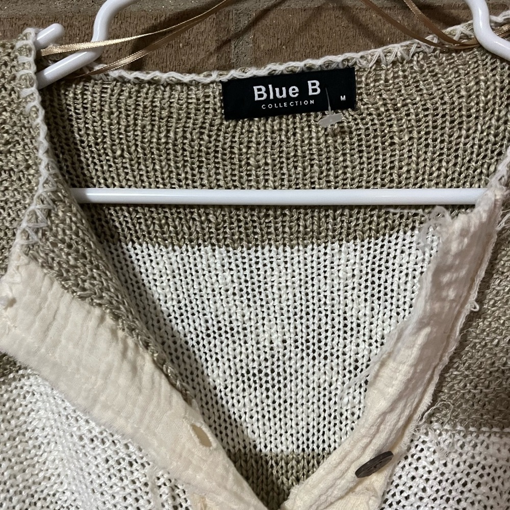 Blue B Sweater - Picture 4 of 4